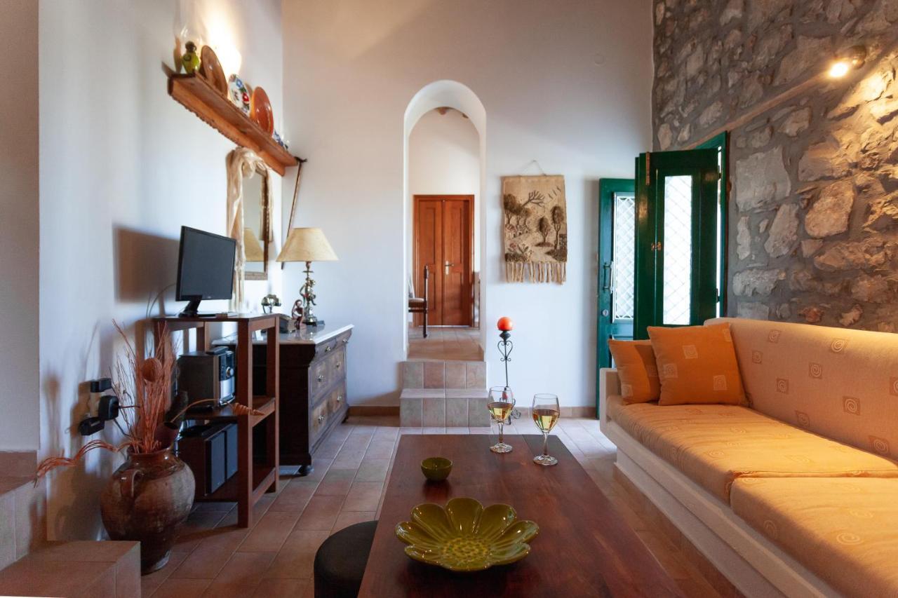 Batu Vacation House Monolithos  Bagian luar foto